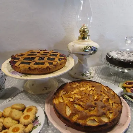 Le Querce Di Campolungo Bed & Breakfast 3*